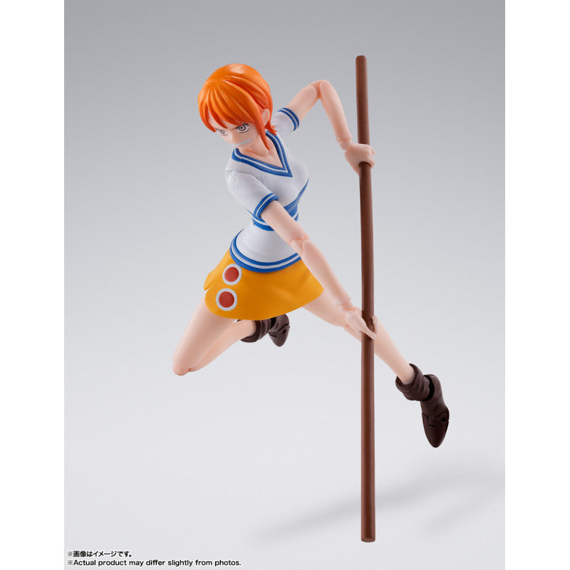 S.H.Figuarts Nami One Piece Romance Dawn Action Figure